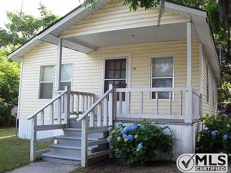 1st image of NE Schillings Ave