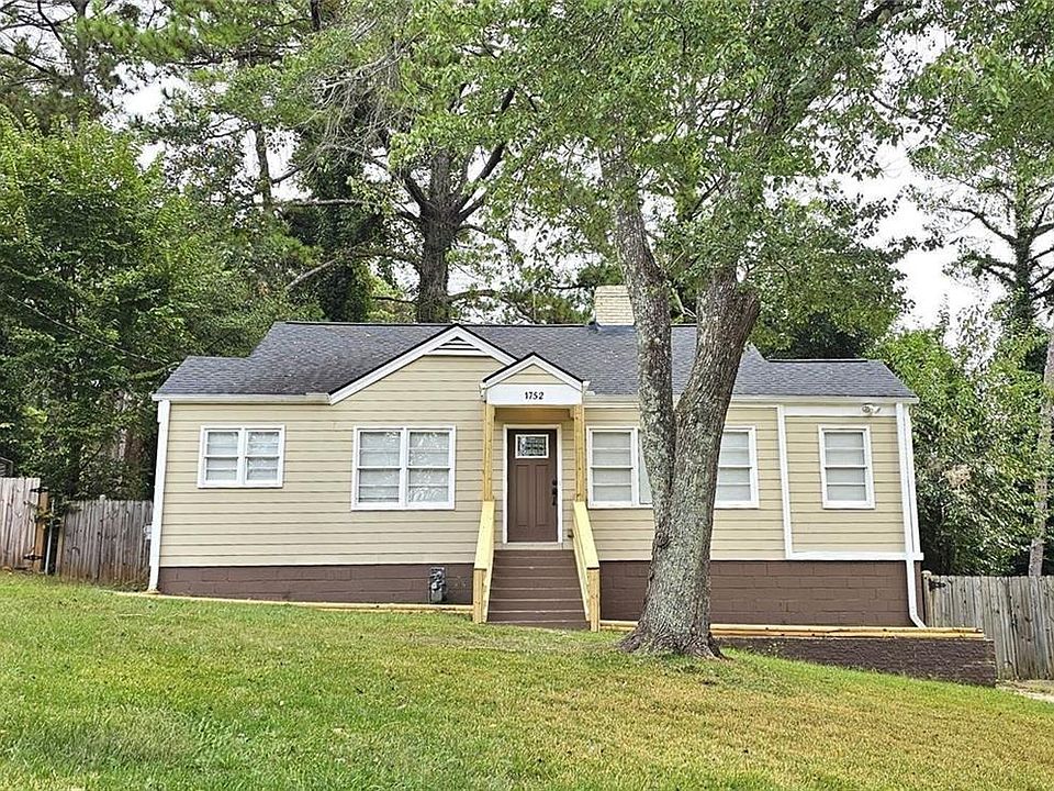 1st image of 1752 Parkhill Dr