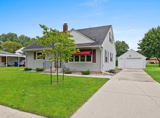 434 N Washington St, De Pere, WI 54115