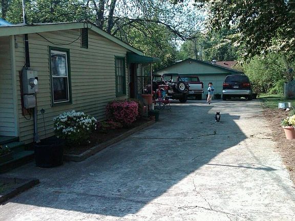 House & 2 car garage