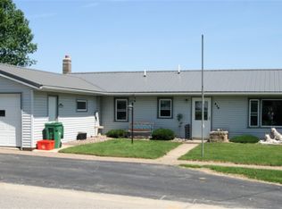 519 Main St, Luana, IA 52156