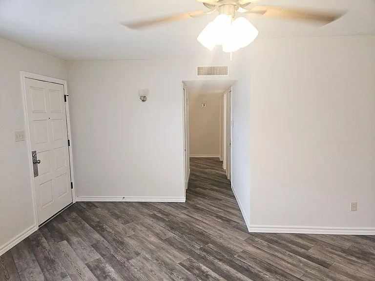 6908 Sunflower Cir N — Photo 8