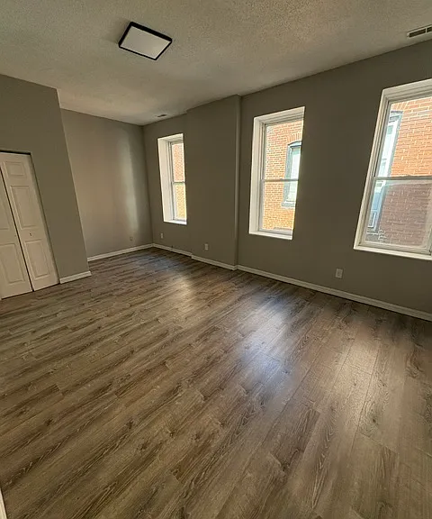 2738 Osage St — Photo 9