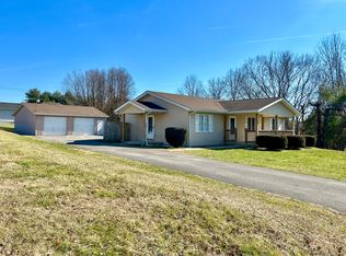 98 Hughes Dr, Somerset, KY 42503
