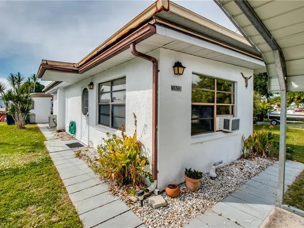 3803 Coconut Dr, Saint James City, FL 33956