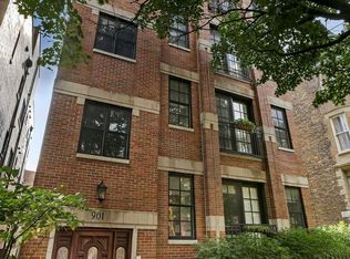 901 W Fletcher St APT 3, Chicago, IL 60657