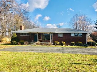 10251 Lincoln Rd, Columbiana, OH 44406