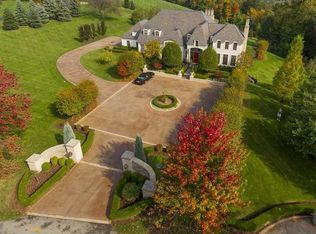 867 Persimmon Rd, Sewickley, PA 15143