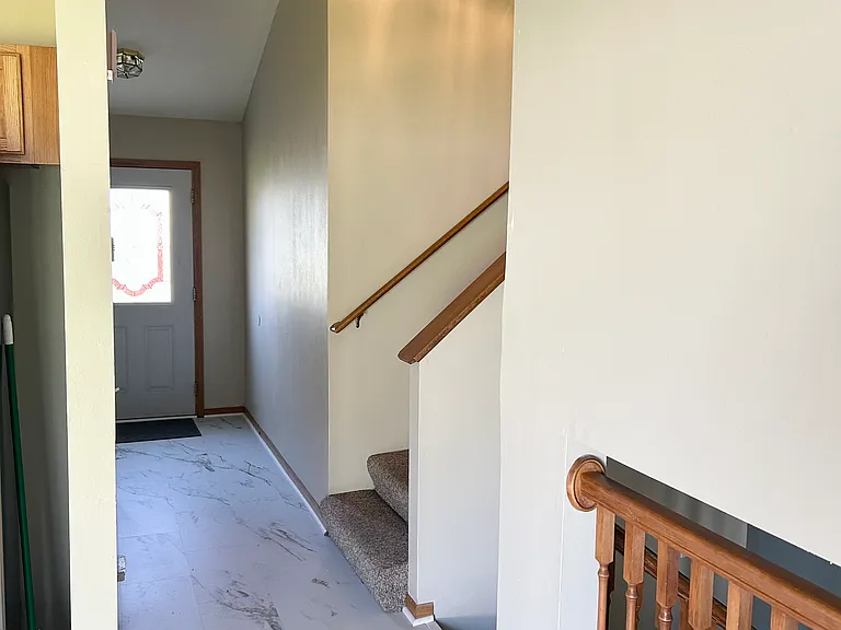 7079 Sue Ct — Photo 11