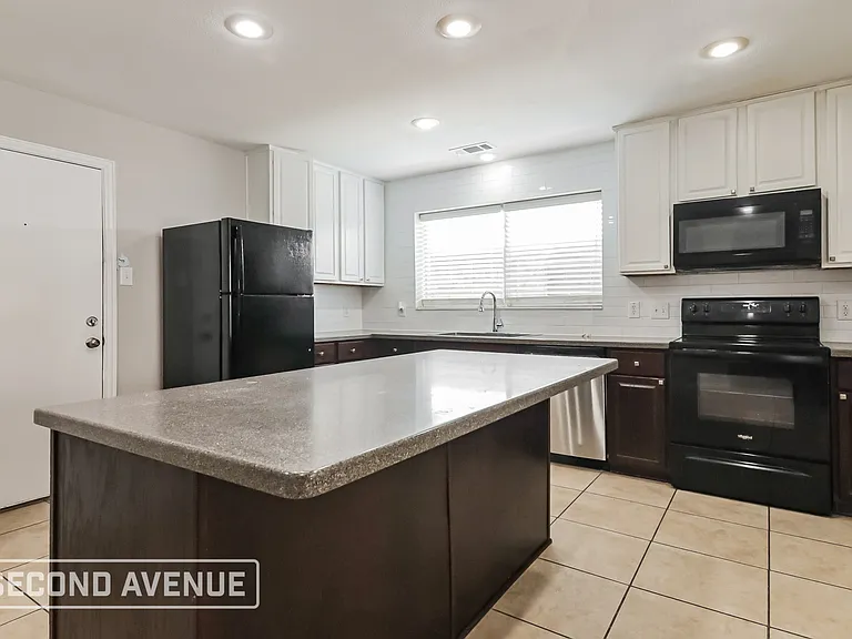 1705 Nighthawk Dr — Photo 12
