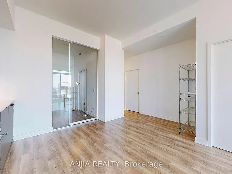 20 Edward St #2711 — Photo 11