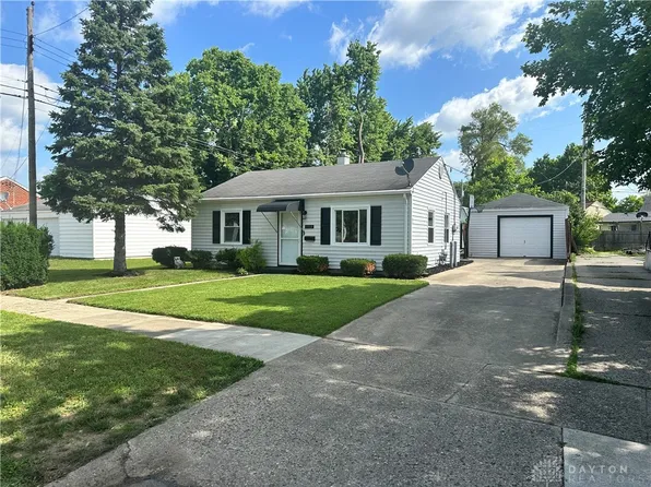 1111 Long St, Troy, OH 45373