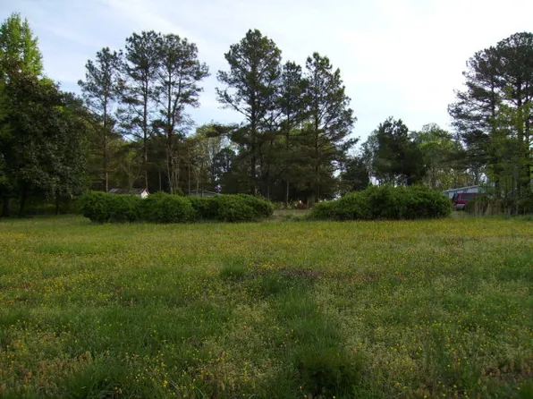 662 Roark St, Chase City, VA 23924