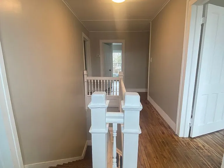 142 N Mechanic St — Photo 25