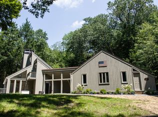 118 Wellers Bridge Rd, Roxbury, CT 06783