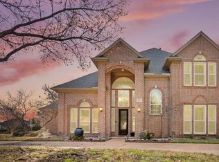 801 Riviera Dr, Mansfield, TX 76063