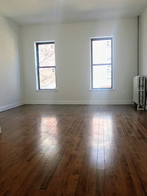 2nd image of 792 Park Pl APT 3L