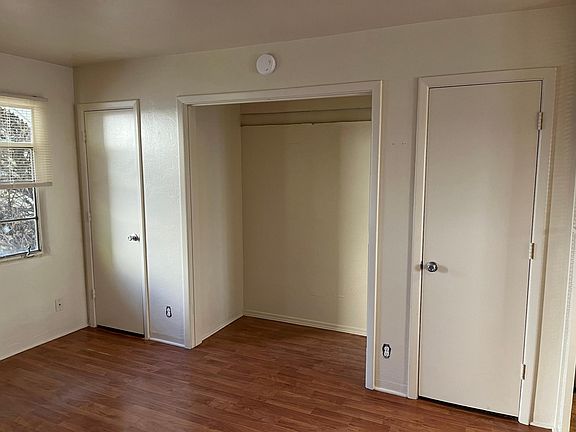 2nd image of 506 Princeton Dr SE #E