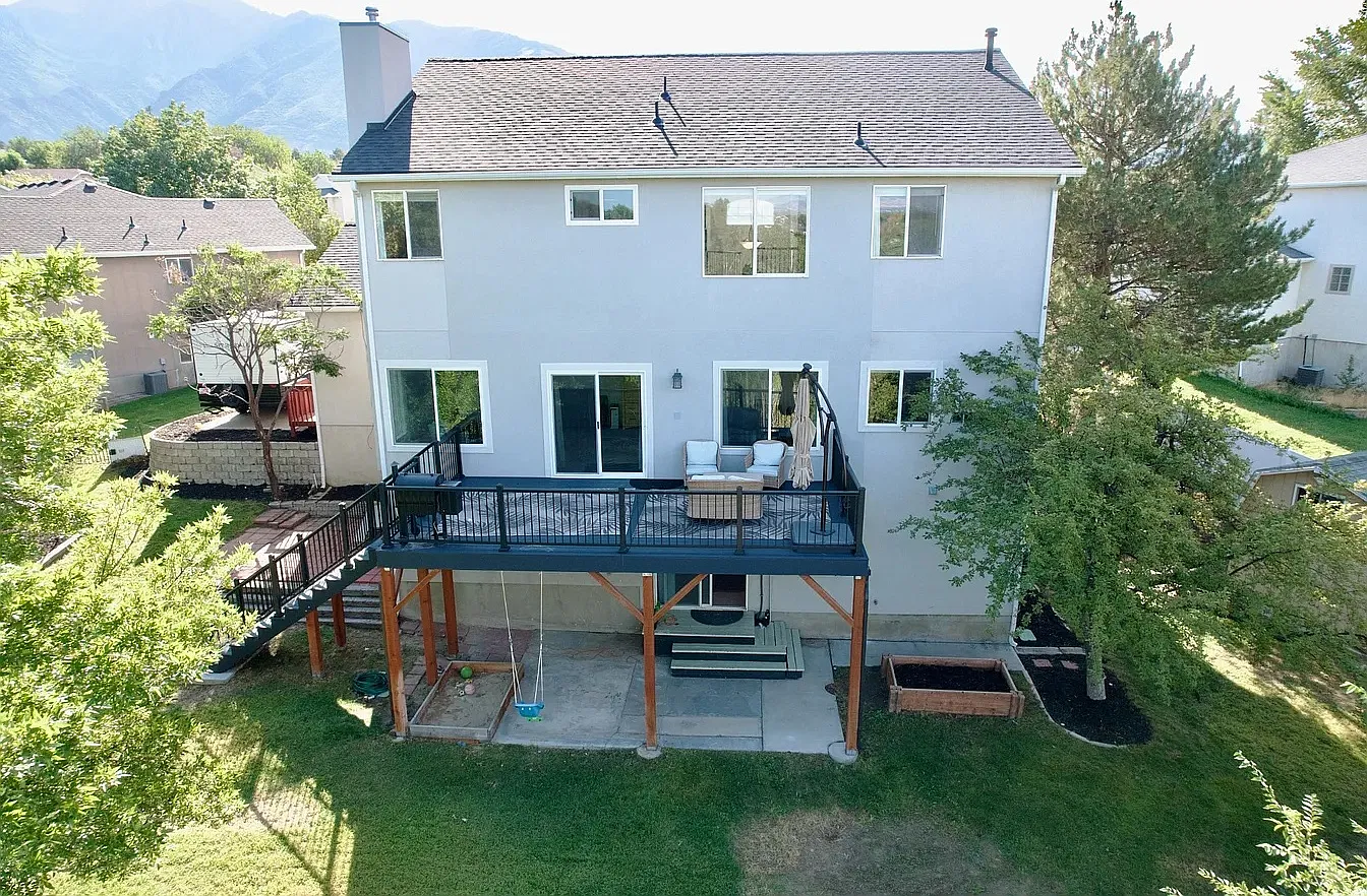 6 bed, 3.5 bath, 3720 sqft, $5,000 — Photo 3