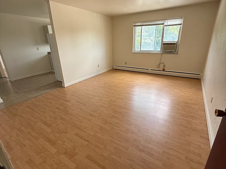 8404 Anthony Wayne Ave #6 — Photo 1