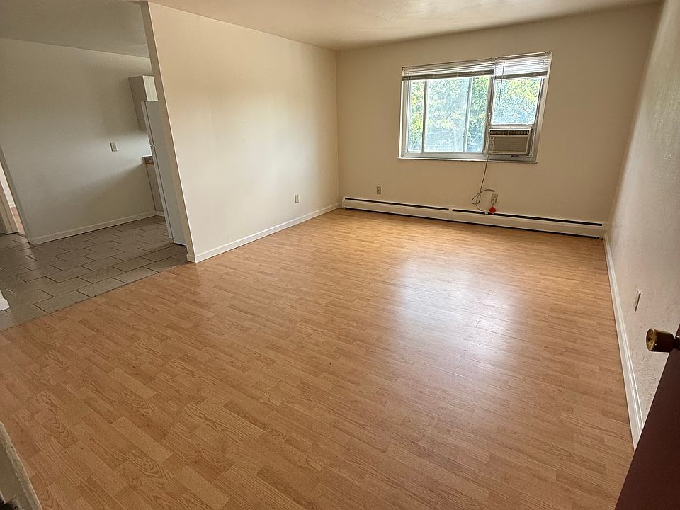 1st image of 8404 Anthony Wayne Ave #6