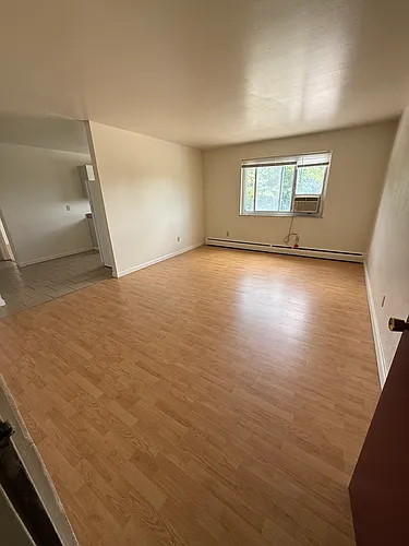 8404 Anthony Wayne Ave #6 Photo 1 8404 Anthony Wayne Ave #6 Photo 1