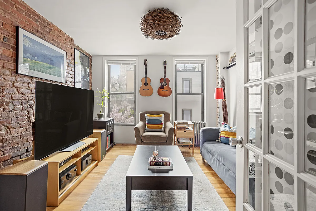 246 East 90th St Unit 5B