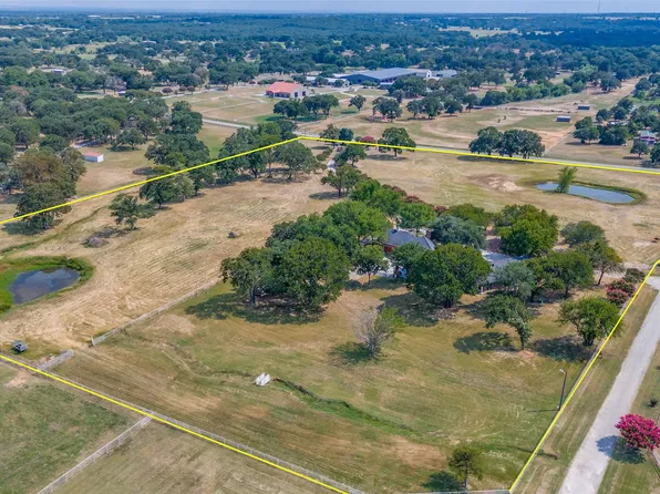 11000 Saint John Rd, Pilot Point, TX 76258