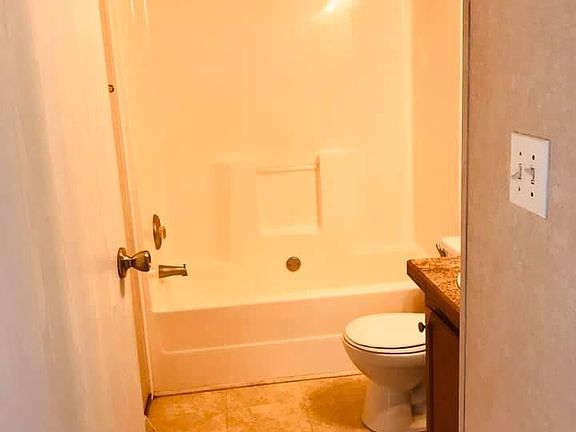 4th image of 105 Saulsberry Pl