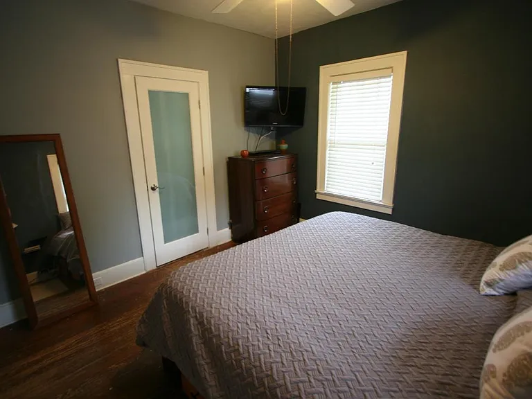208 Sherman Ave — Photo 14