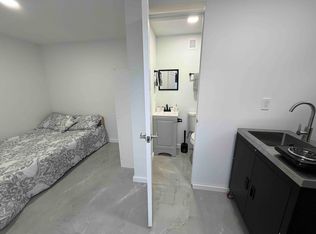 6242 SW 24th St #2, Hollywood, FL 33023