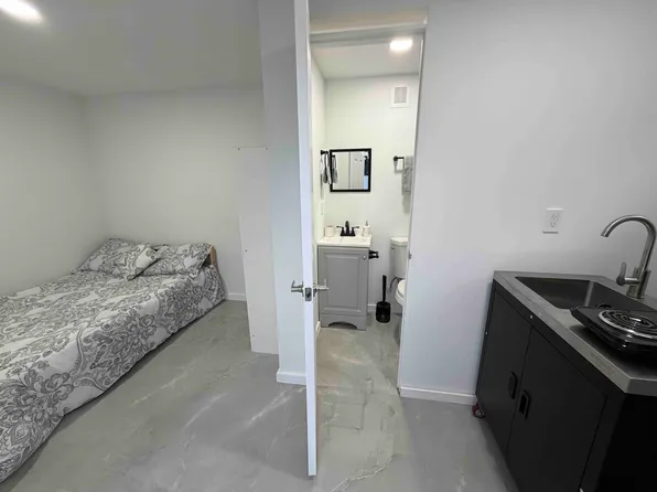 6242 SW 24th St #2, Hollywood, FL 33023