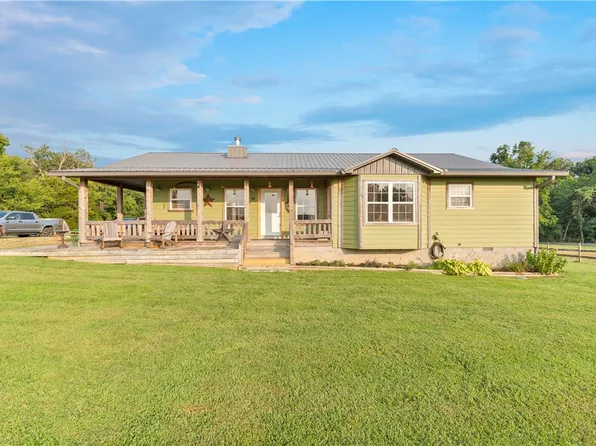 495 W Sharp Rd, Fayetteville, AR 72703