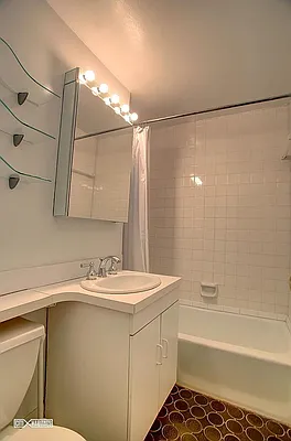 Rented by Citi Habitats | media 26