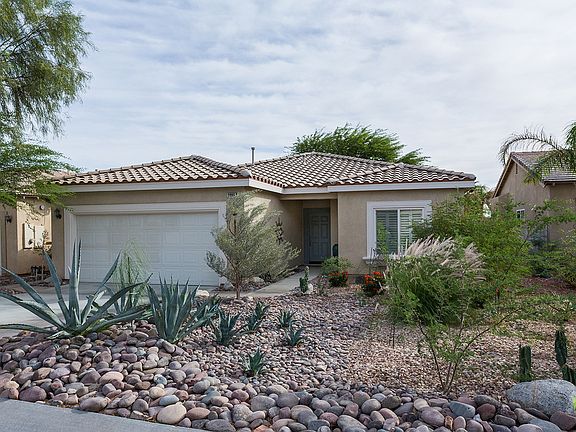 3rd image of 3896 Vista Dunes