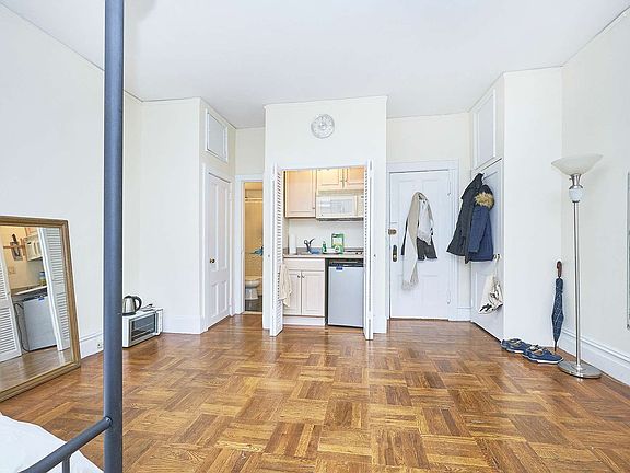 2nd image of 49 E 92nd St APT 5A