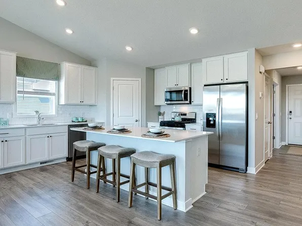 8839 Jorgensen Ave S, Cottage Grove, MN 55016