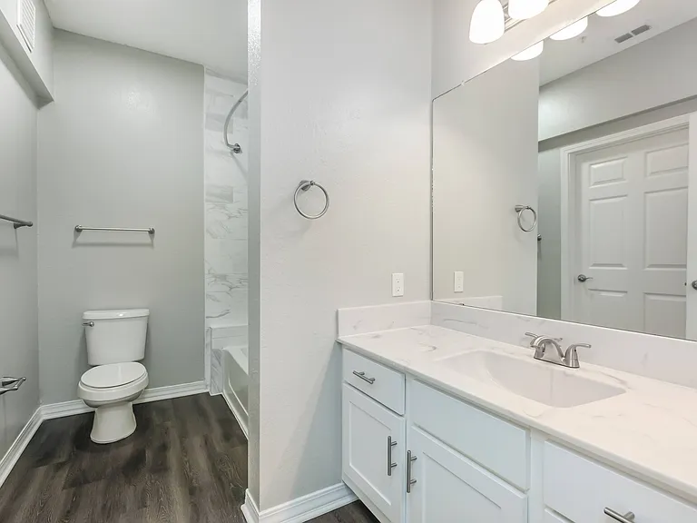 Registry at Windsor Parke — Photo 59