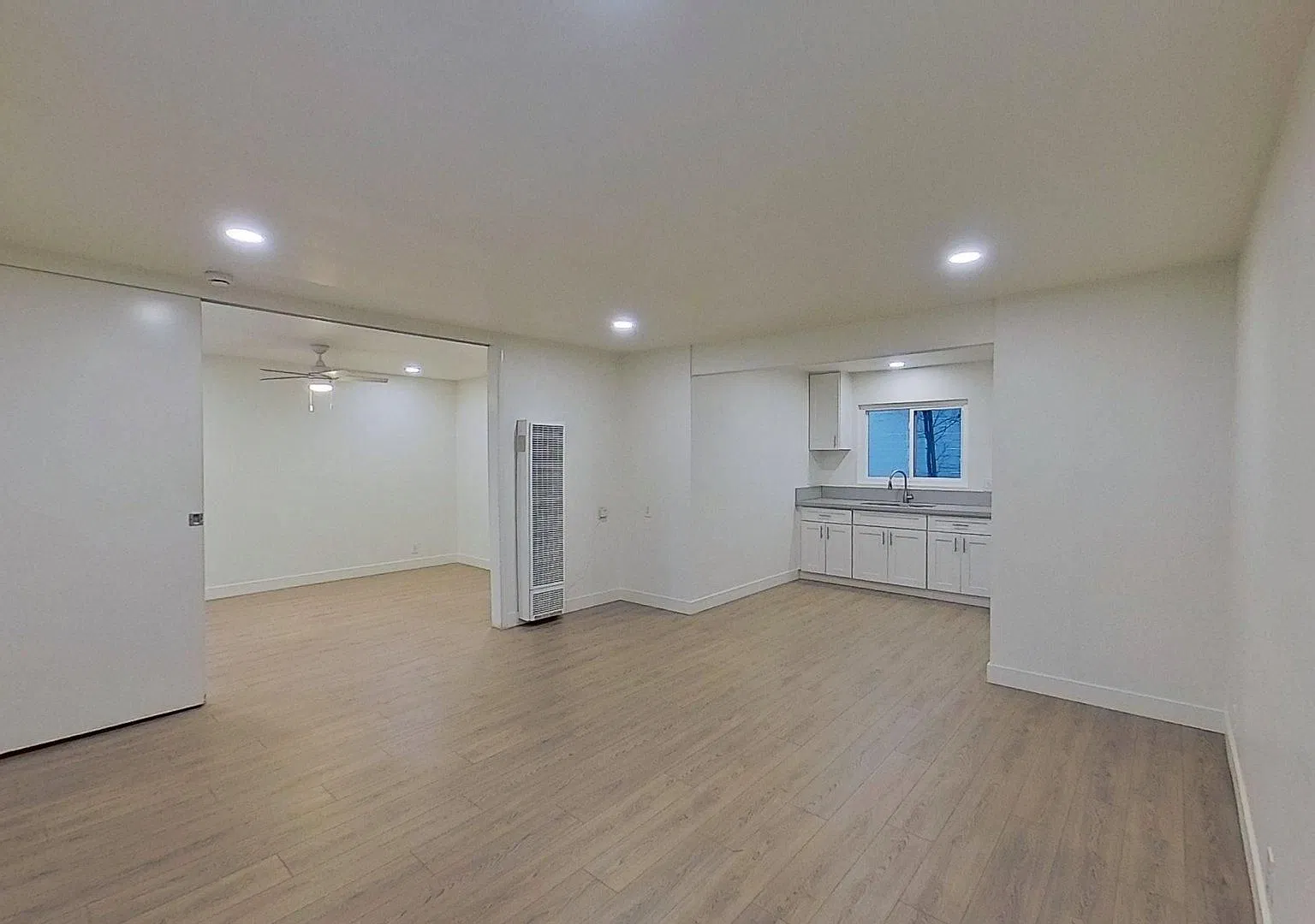 510 Glenneyre St — Photo 4