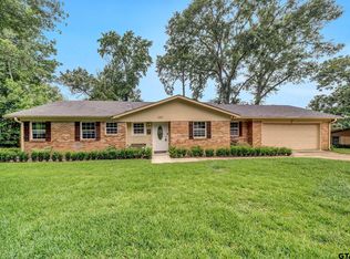 2215 Ridgewood Dr, Tyler, TX 75701