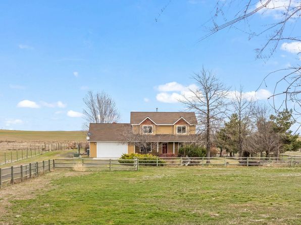 1170 SW Dover Ln, Madras, OR 97741