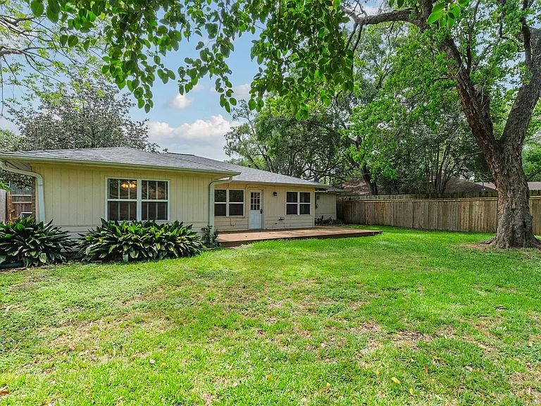 5450 Stillbrooke Dr — Photo 23