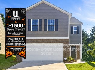 2098 10th St SE, Hickory, NC 28601