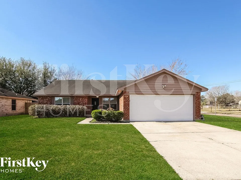 3818 Rosemont Dr