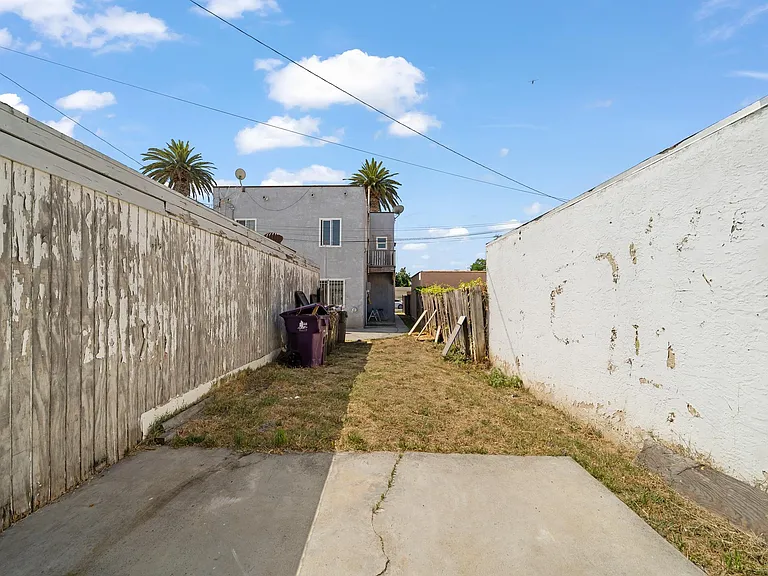 1609 E 14th St #3 — Photo 19