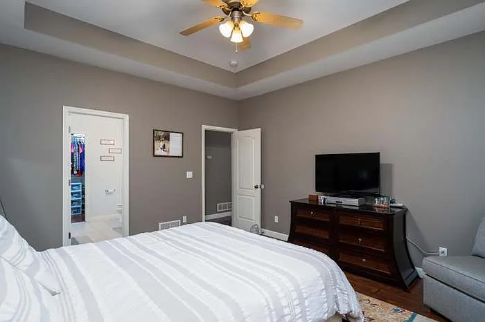 6609 Chrissula Ln — Photo 9