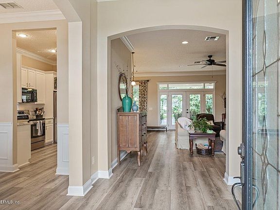 5th image of 225 Sparrow Branch Cir