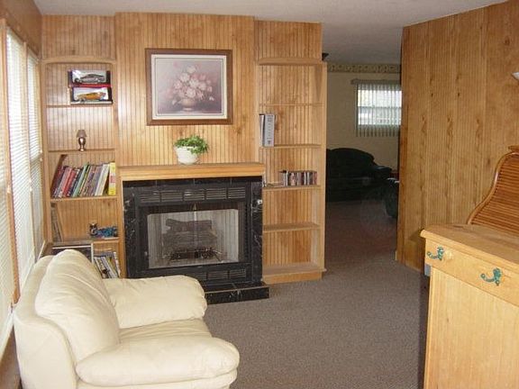 3rd image of 33231 Pardo St