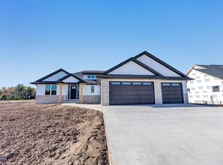 2503 N Stellita Cir, De Pere, WI 54115
