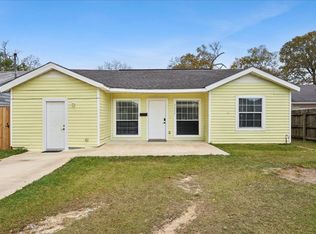 2220 Earl St, Beaumont, TX 77703